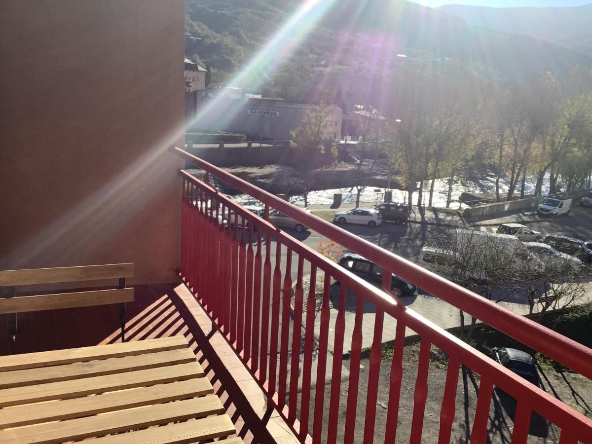 Apartmán Ca La Tita Sort Exteriér fotografie